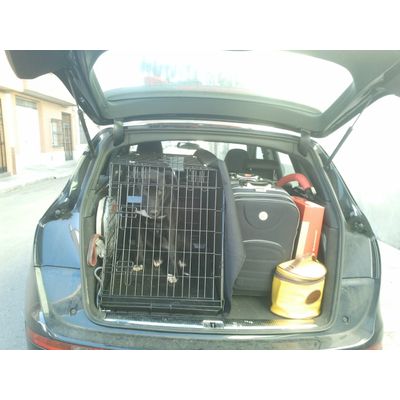 5 en el coche mas el perro. La verdad es que es comoda y amplia.